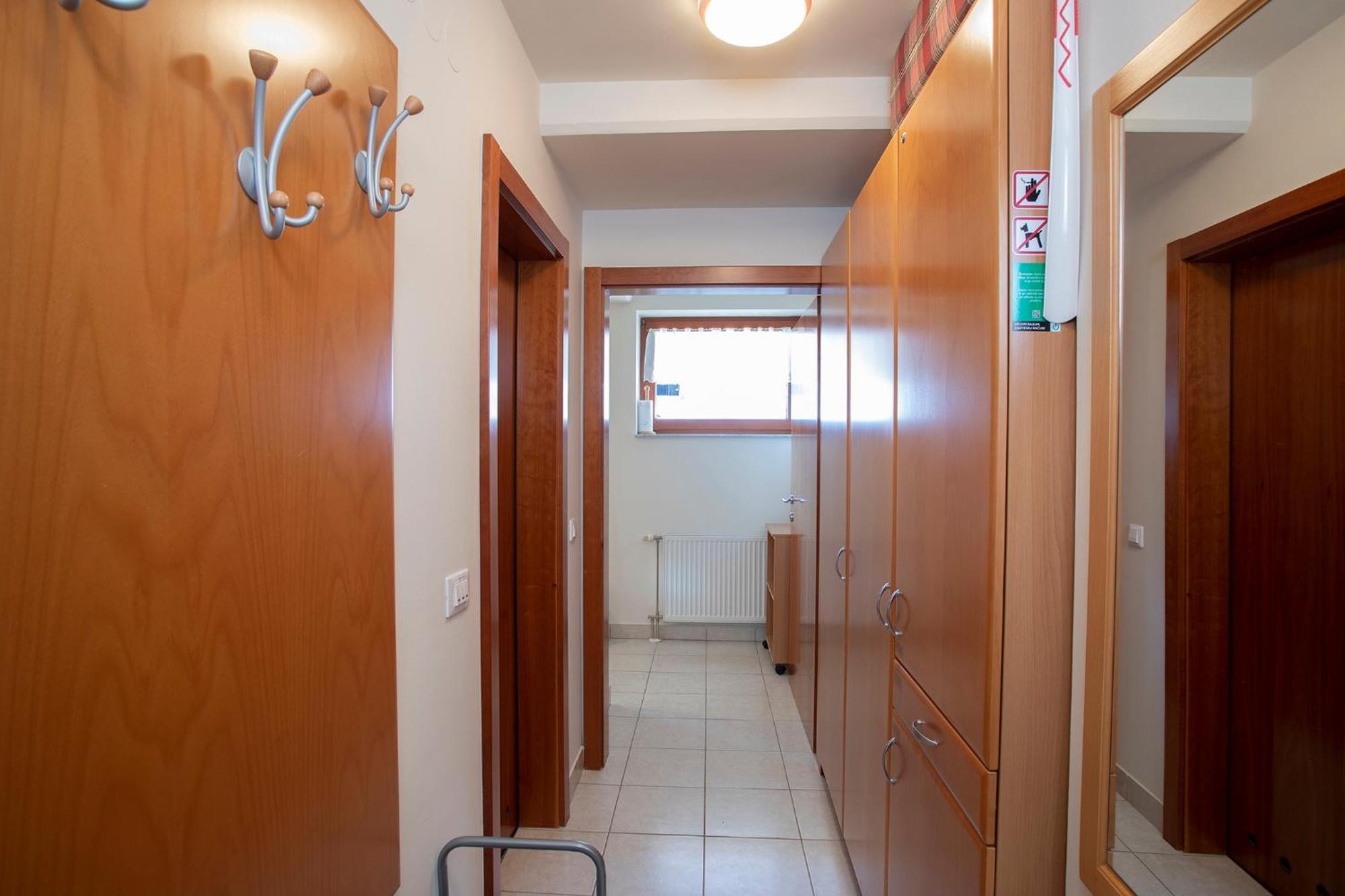 Apartment Tinka كْرانْيِسكا غورا الغرفة الصورة
